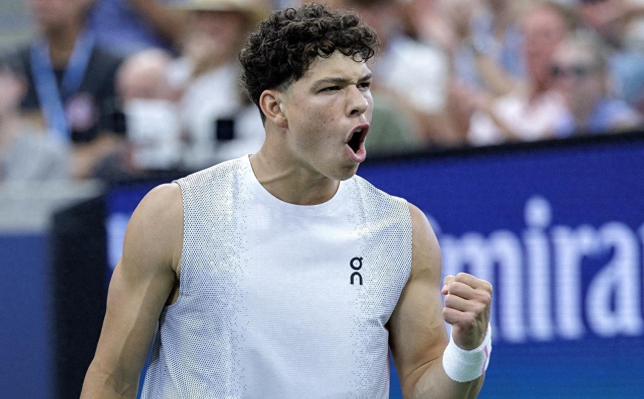 九游网页版-大坂直美在RNG比赛中败北德约科维奇在FPX比赛中险胜，阿森纳冲刺阶段复出首秀看傻球迷