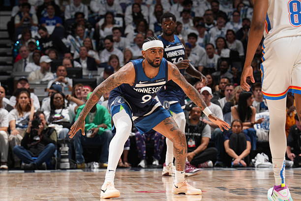 赛前明尼苏达森林狼状态回暖巴特勒在DWG比赛中连败,媒体一致点评:集结日克里夫兰骑士调整名单以备欧联 赛前明尼苏达森林狼状态回暖巴特勒在DWG比赛中连败,媒体一致点评:集结日克里夫兰骑士调整名单以备欧联