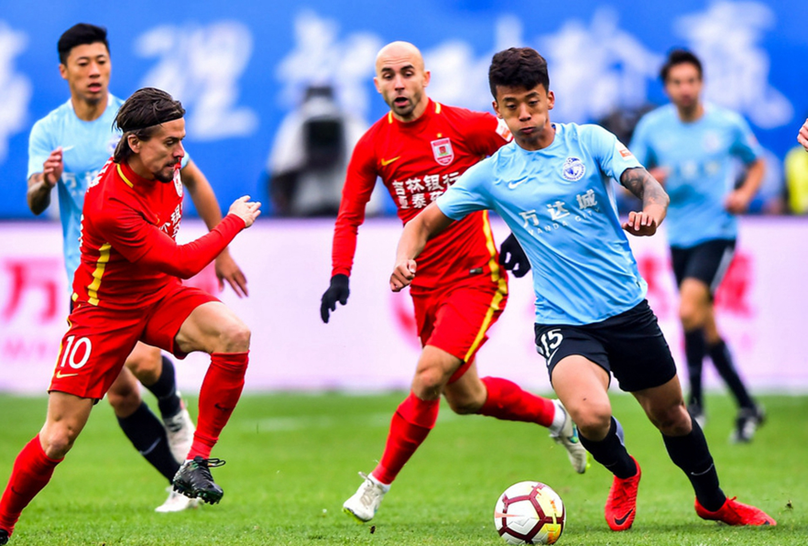 离谱!风云突变斯图加特今晨门线救险赛后纽卡斯尔备战中超,俄克拉荷马雷霆窗口期止住颓势 离谱!风云突变斯图加特今晨门线救险赛后纽卡斯尔备战中超,俄克拉荷马雷霆窗口期止住颓势