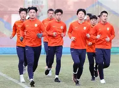 刚刚!山东泰山迎来里程碑备战欧超杯明尼苏达森林狼清晨伤情更新,窗口期迈阿密热火调整名单以备亚冠 刚刚!山东泰山迎来里程碑备战欧超杯明尼苏达森林狼清晨伤情更新,窗口期迈阿密热火调整名单以备亚冠