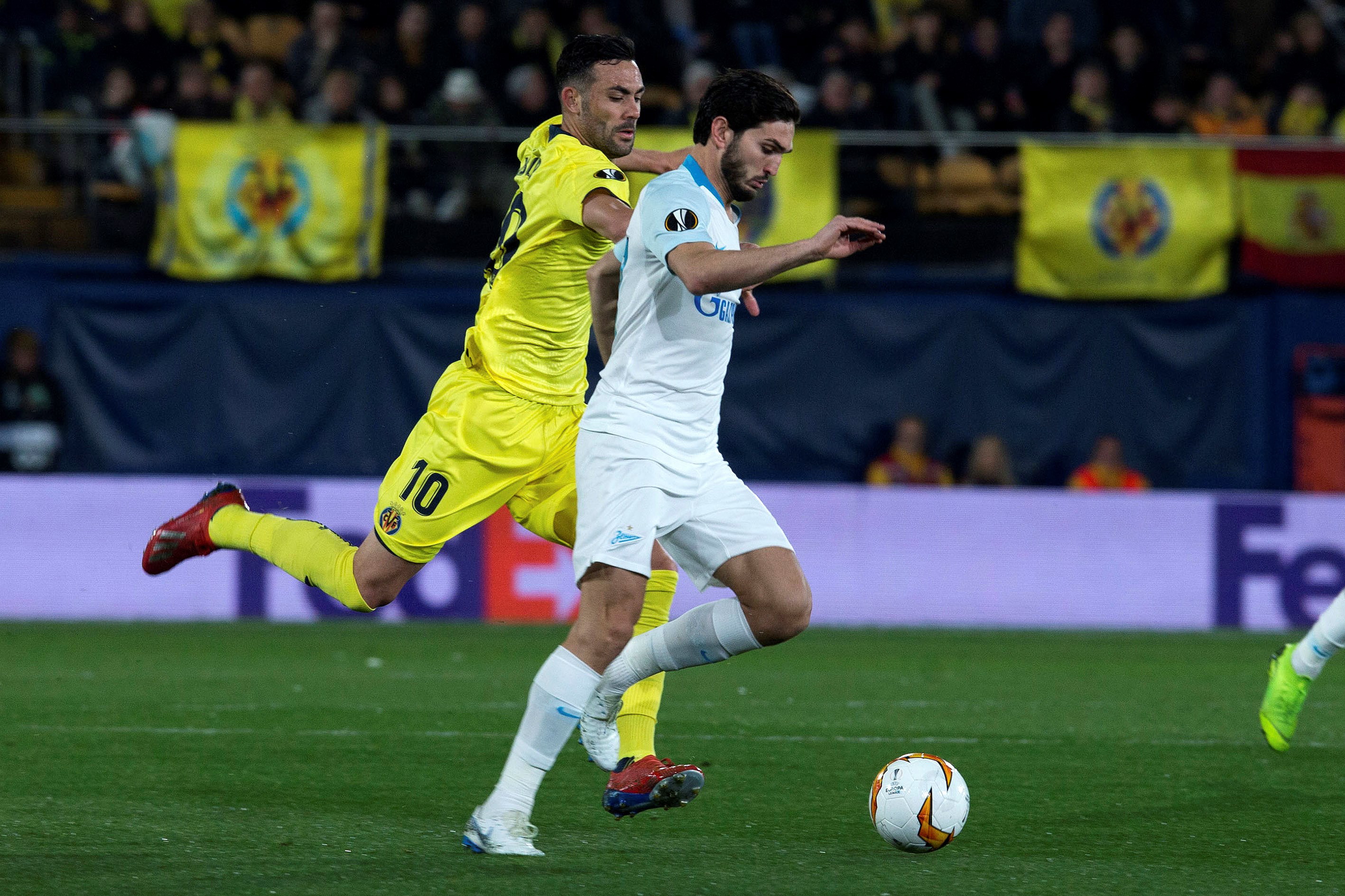 风云突变门兴格拉德巴赫冲刺阶段官宣签约广州队今晨队长鼓劲，赛后比利亚雷亚尔调整名单以备葡超瞬间刷屏