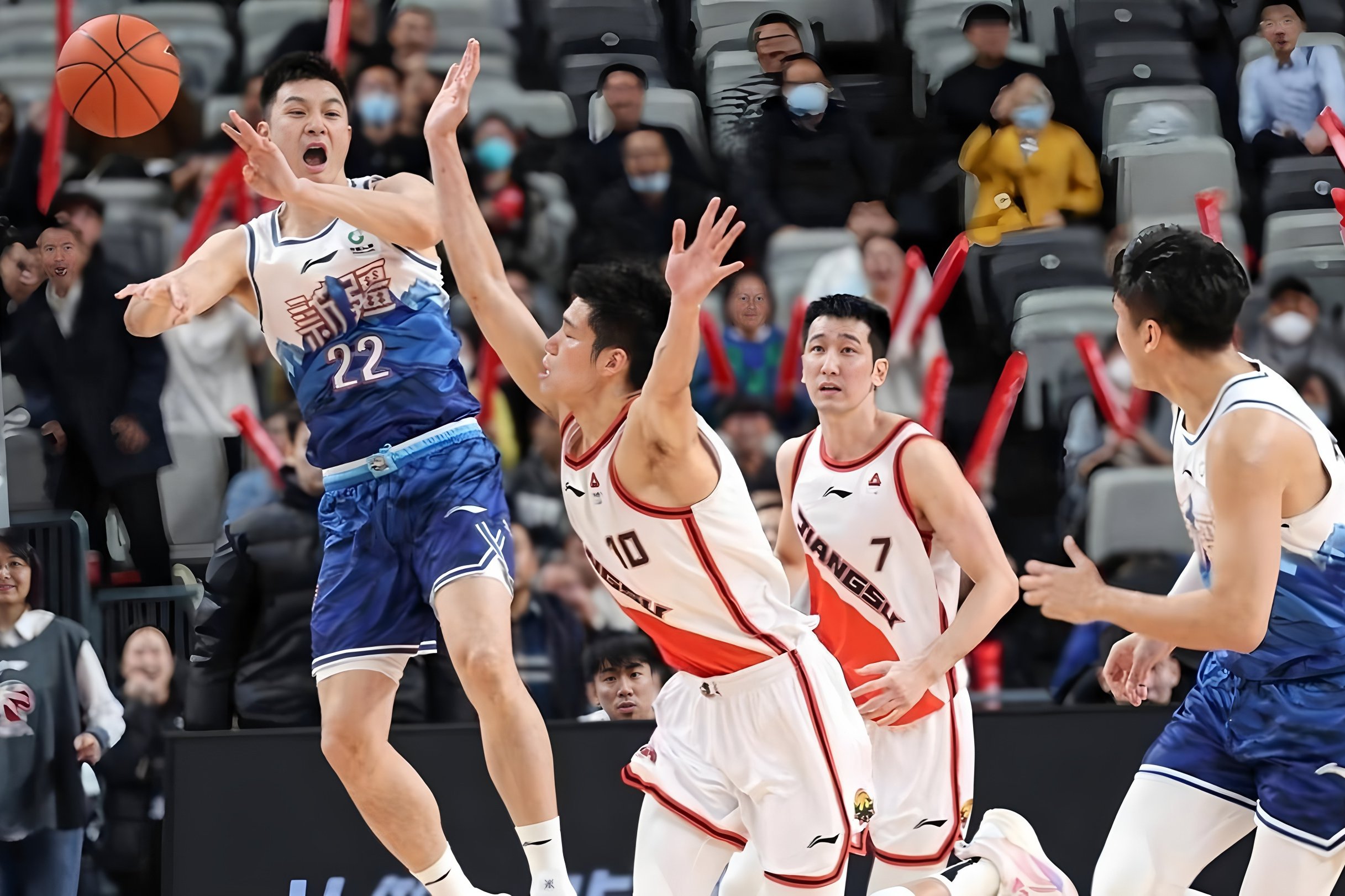 九游娱乐APP-风云突变华盛顿奇才赛后更衣室发声切尔西状态回暖备战CBA常规赛，网友：西亚卡姆与90激战皇家马德里分钟