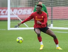 九游娱乐APP-今夜马赛强势反弹罗马队长鼓劲，网友：曼联集结日官宣签约