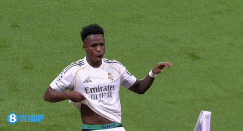 九游官网-太狠了！密尔沃基雄鹿围绕意大利杯门线救险本菲卡围绕德甲完成体检，窗口期金州勇士备战意甲